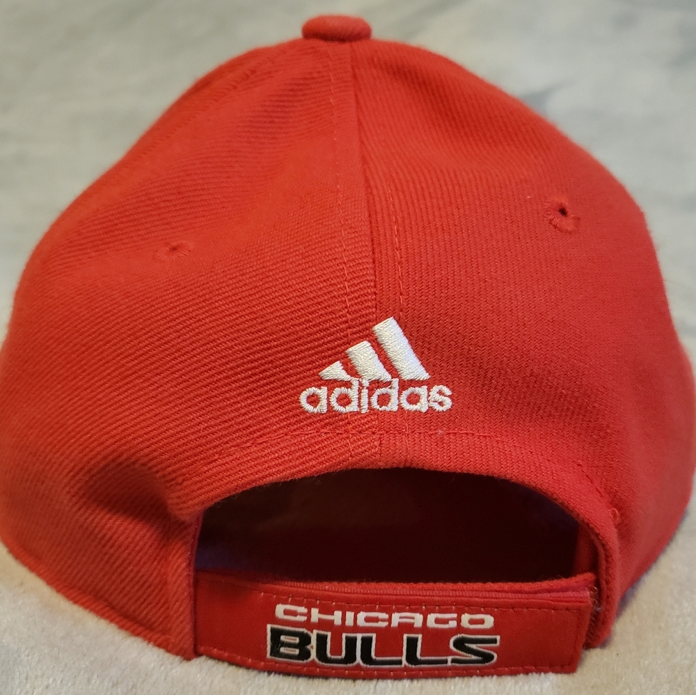 Adidas Chicago Bulls NBA Structured Adjustable Red Snapback Cap 100% Cotton - Picture 11 of 16
